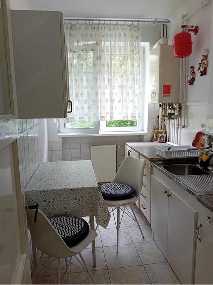 Apartament cu 2 camere semidecomandat în Cornișa