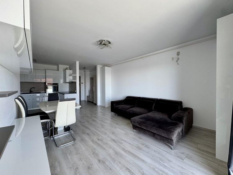 Apartament cu 2 camere semidecomandat, mobilat în Bună Ziua