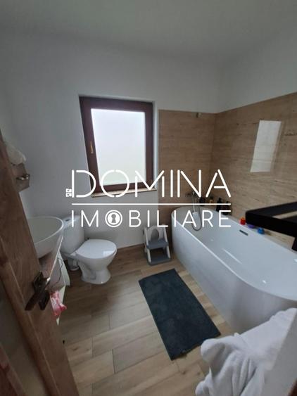 Casă individuală cu 6 camere cu Teren 5384 Mp în Novaci