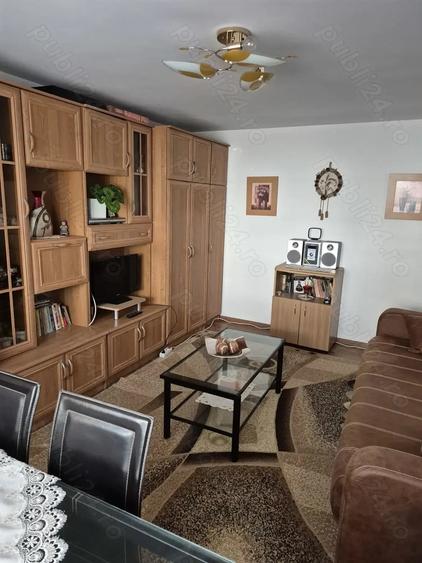 Casă cu 3 camere cu Teren 1000 Mp în Central
