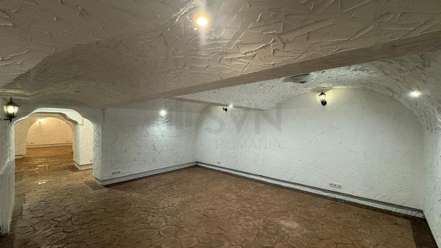 Birou, de 435 mp, în Băneasa