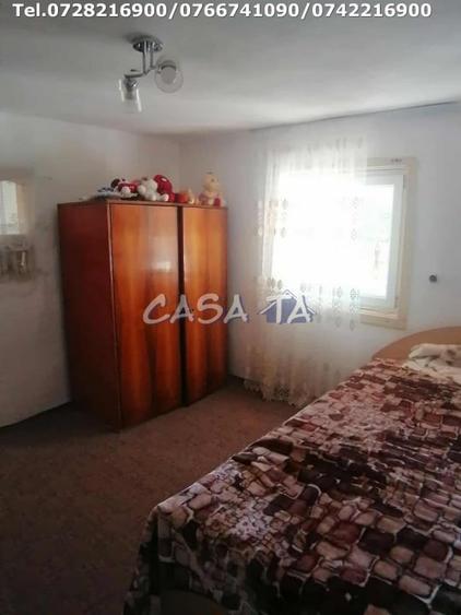 Casă individuală cu 3 camere cu Teren 8567 Mp în Bumbești-Pițic
