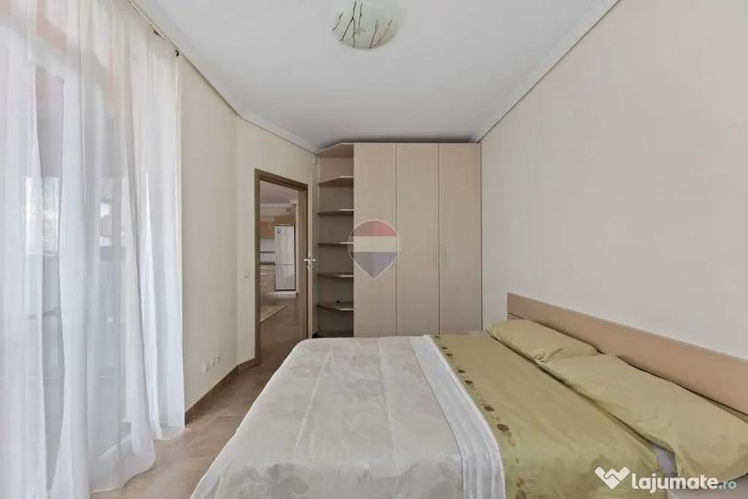 Apartament cu 3 camere semidecomandat în Central