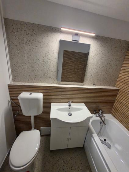 Apartament cu 3 camere semidecomandat, mobilat în Crângași
