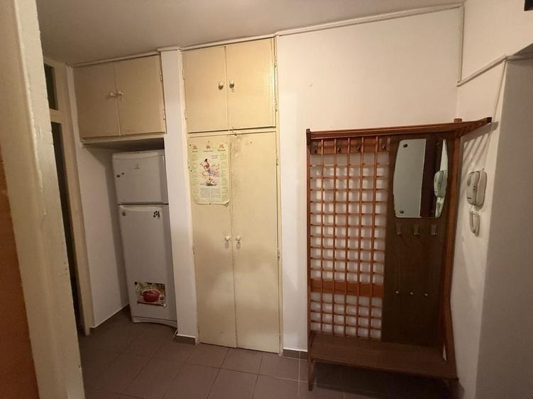 Garsonieră decomandată în Exterior Vest