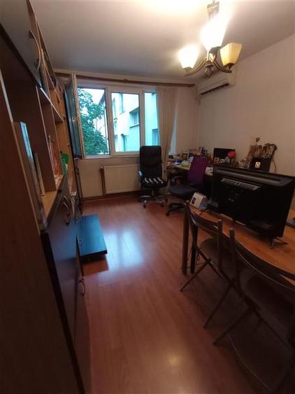 Apartament 3 camere Dristor centrala proprie comision 0% - 13