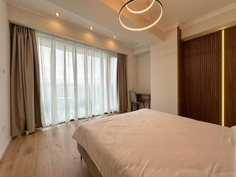 Apartament cu 3 camere decomandat, mobilat în Central