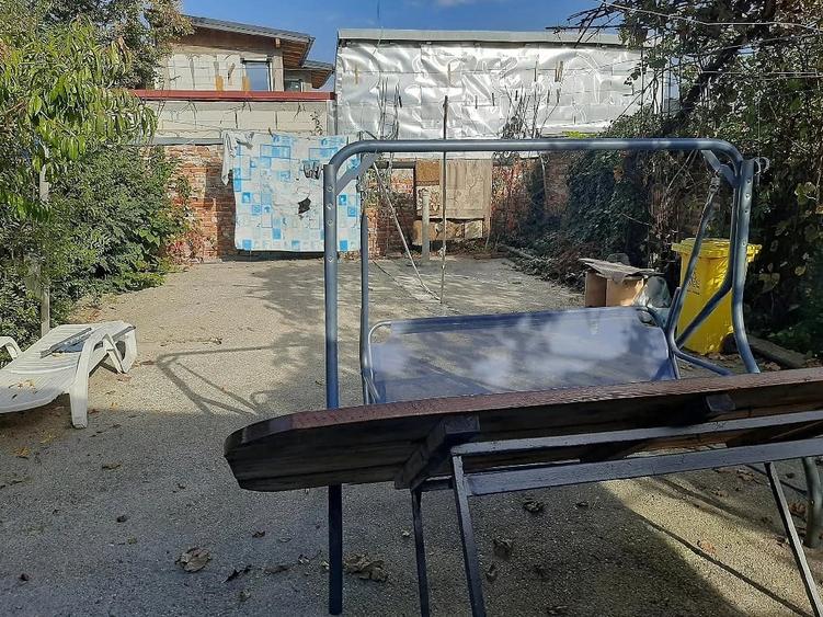 Casă cu 4 camere cu Teren 300 Mp în Andronache