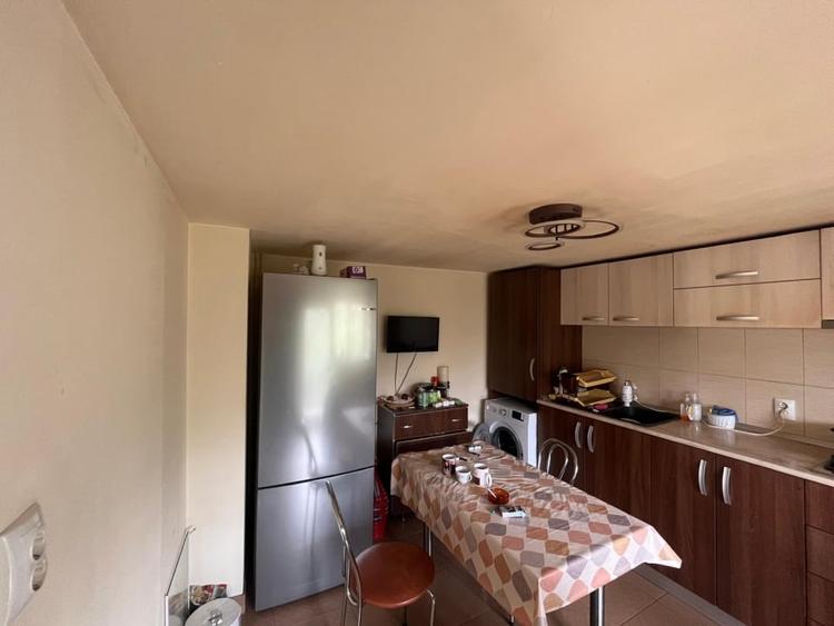 Casă individuală cu 8 camere cu Teren 2354 Mp în Malu Mare