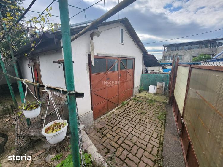 Casă cu 4 camere cu Canalizare în Podul de Fier