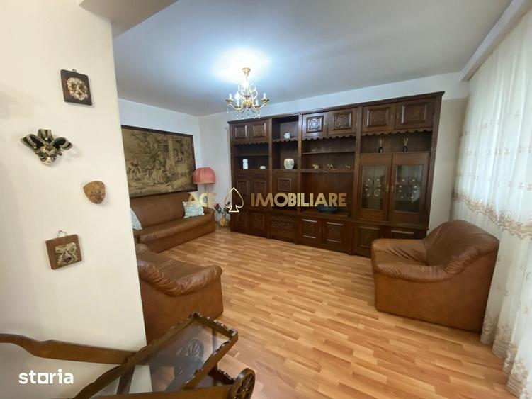 Apartament cu 3 camere în Vatra Luminoasă