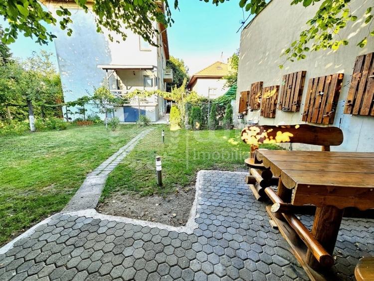 Apartament cu 3 camere semidecomandat, mobilat în Andrei Mureșanu