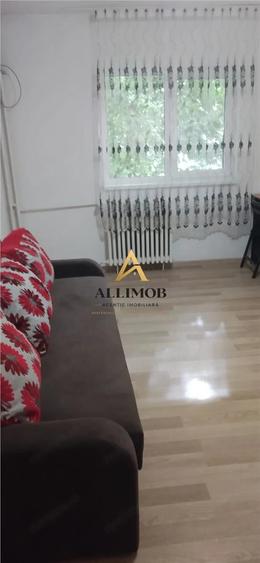 Apartament cu 2 camere decomandat în B-dul București
