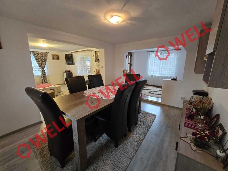 Casă cu 3 camere cu Teren 3233 Mp în Central