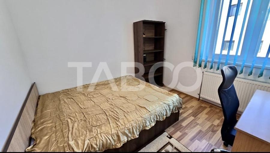 Apartament cu 3 camere decomandat, mobilat în Turnișor