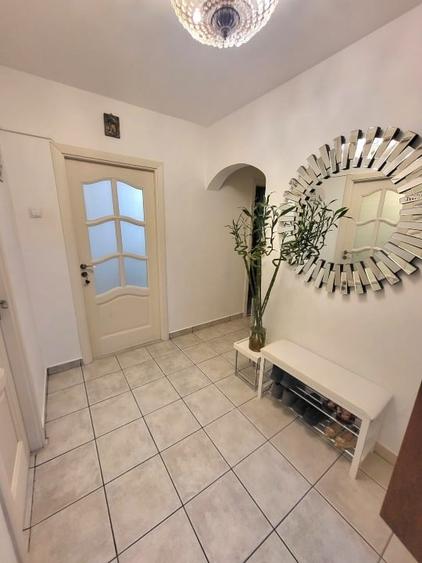 Apartament cu 4 camere decomandat în Brâncoveanu