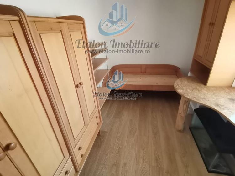 Apartament cu 3 camere decomandat în 1 Mai