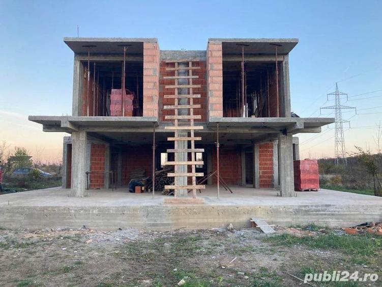 Casă cu 3 camere cu Teren 700 Mp în Dumbrăvița