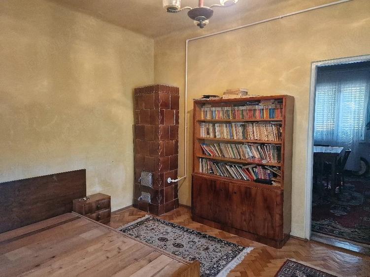 Casă cu 2 camere cu Teren 330 Mp în Lunei
