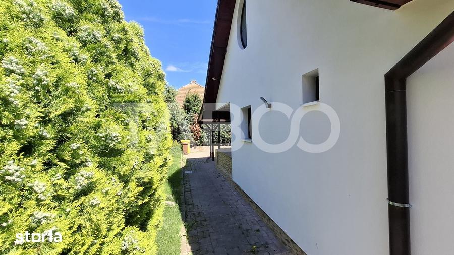 Casă cu 3 camere decomandat cu Teren 472 Mp în Central