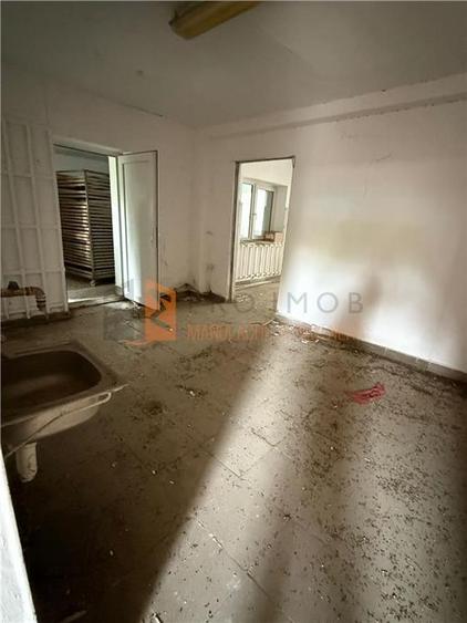Casă individuală cu 4 camere cu Teren 566 Mp în 1 Decembrie