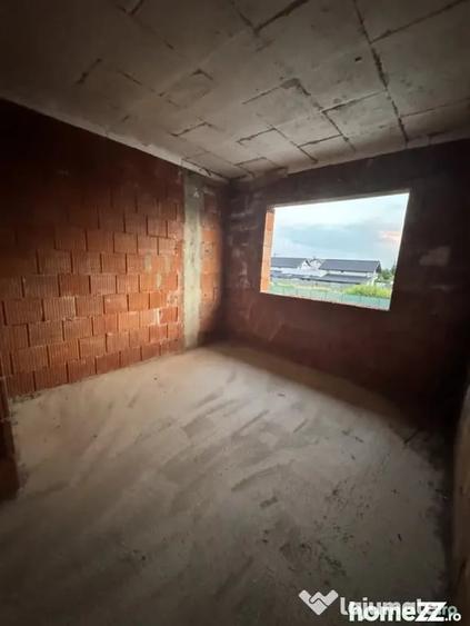 Casă cu 4 camere cu Teren 750 Mp în Central