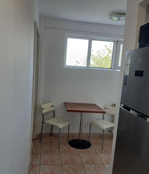 Apartament cu 2 camere decomandat în Drumul Taberei