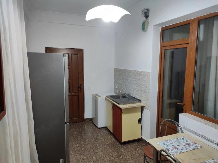 Garsonieră decomandată în Gruia