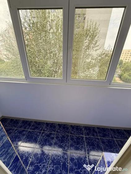Apartament cu 3 camere decomandat în Dristor