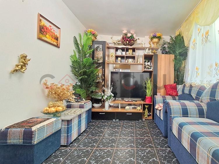 Casă cu 2 camere cu Canalizare în Dâmbul Rotund