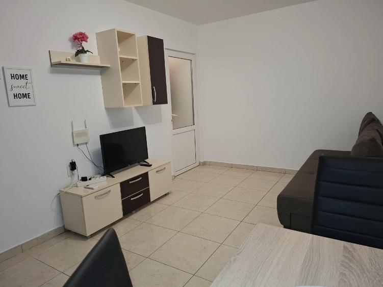 Apartament cu 2 camere semidecomandat în Tomis Nord