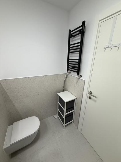 Apartament cu 2 camere semidecomandat, mobilat în Aviației