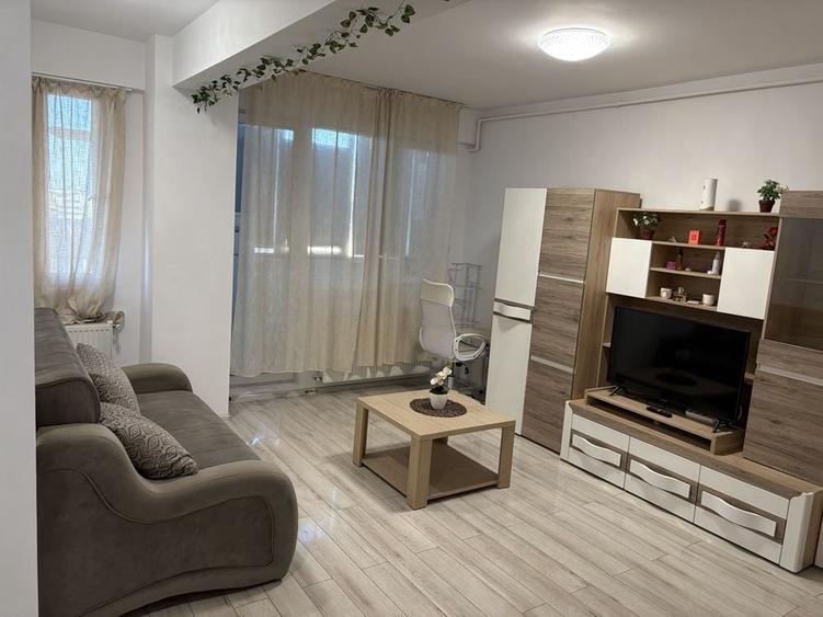 Apartament cu 2 camere decomandat în Militari