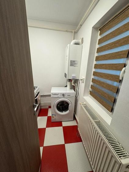 Garsonieră decomandată în 9 Mai