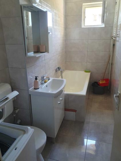 Apartament cu 2 camere semidecomandat în Iosia