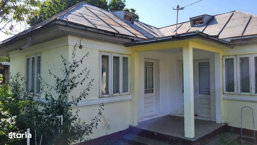 Casă cu 4 camere cu Teren 11287 Mp în Țifești