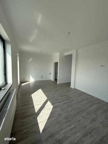 Casă cu 4 camere cu Teren 300 Mp în Clinceni