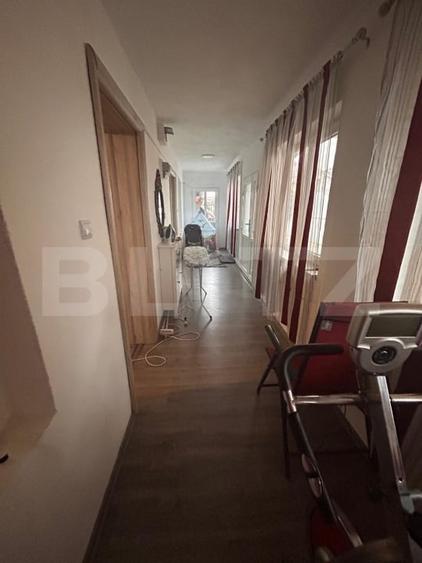 Casă individuală cu 5 camere cu Canalizare în Mehala