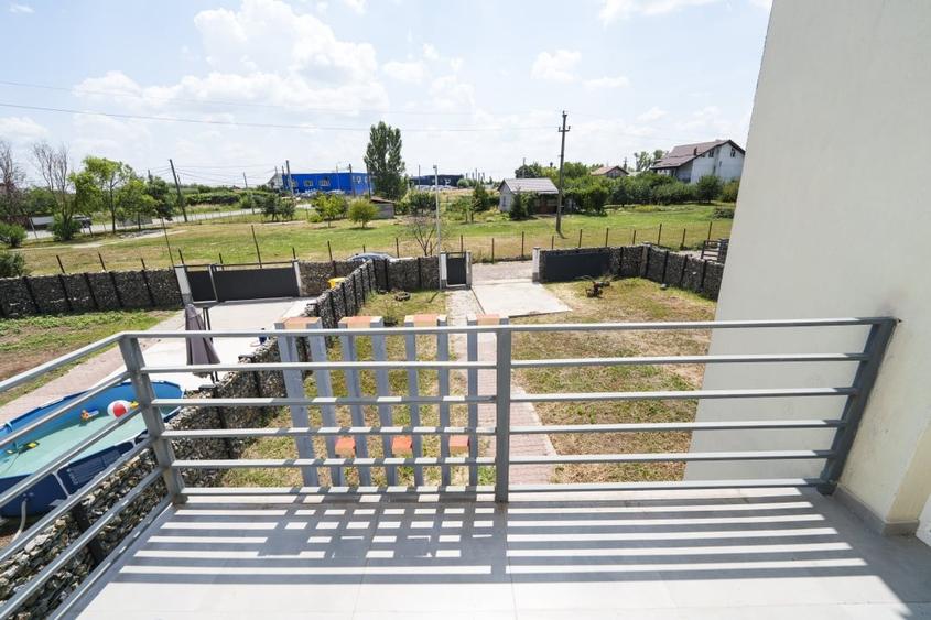 Casă individuală cu 5 camere cu Teren 350 Mp în Pielești