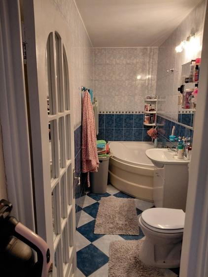 Apartament cu 2 camere decomandat în Exterior Vest