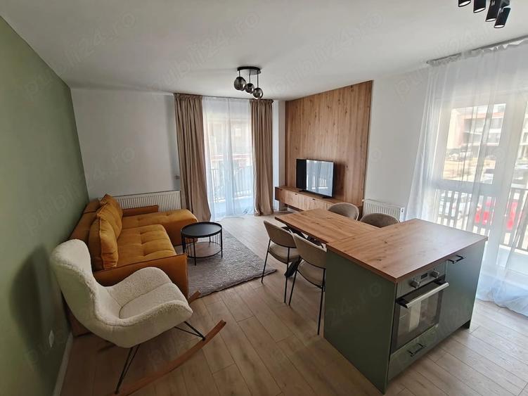 Apartament cu 3 camere semidecomandat în Florești