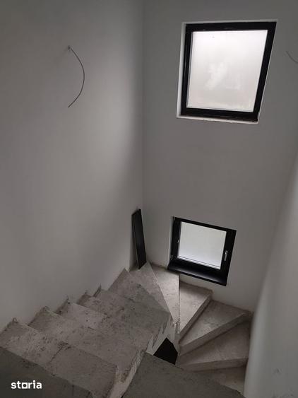 Casă cu 4 camere cu Teren 532 Mp în Central
