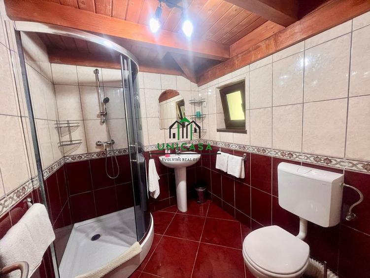 Casă individuală cu 7 camere cu Canalizare în Voineșița