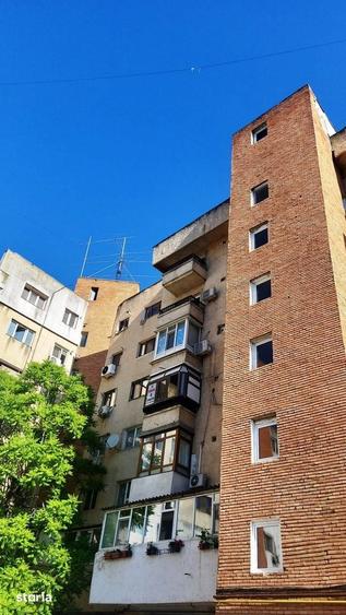 Apartament cu 4 camere decomandat în Ultracentral