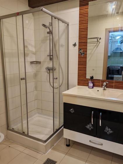 Apartament cu 2 camere decomandat în Vitan