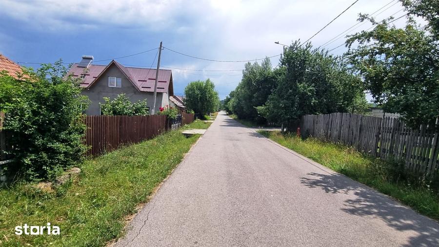 Teren de 6000 mp, în Central