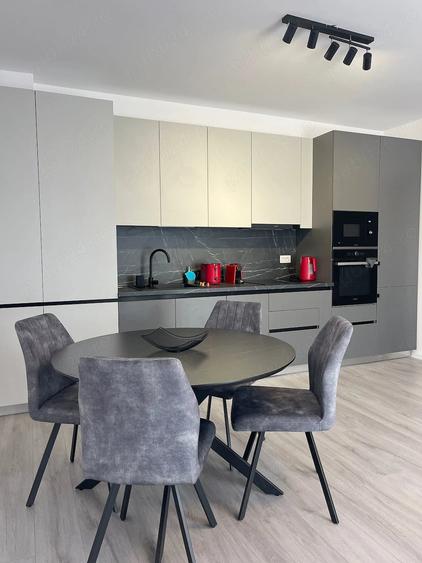 Apartament cu 2 camere decomandat în Exterior Vest