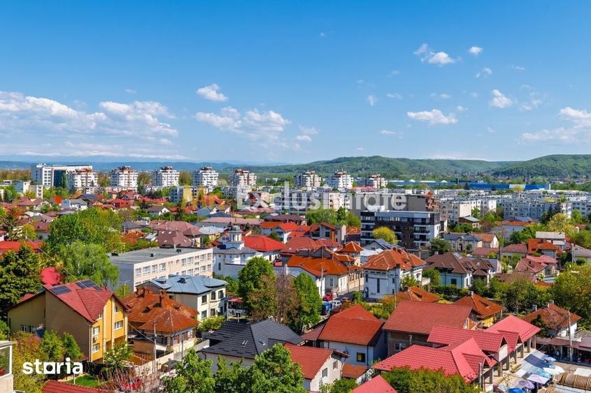 Apartament cu 3 camere decomandat în Calea București