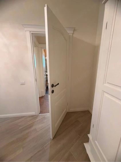 Apartament cu 3 camere decomandat în Dumbrăvița