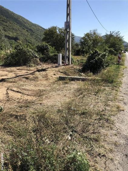 Teren de 4300 mp, în Central